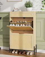 Garvee Schuhschrank schmal für ca. 16–25 Paar Schuhe, Rattan-Schuhkipper mit 2 Kippfächern, 2 Schubladen & Kippschutz, Holzfarbe - Holzfarbe
