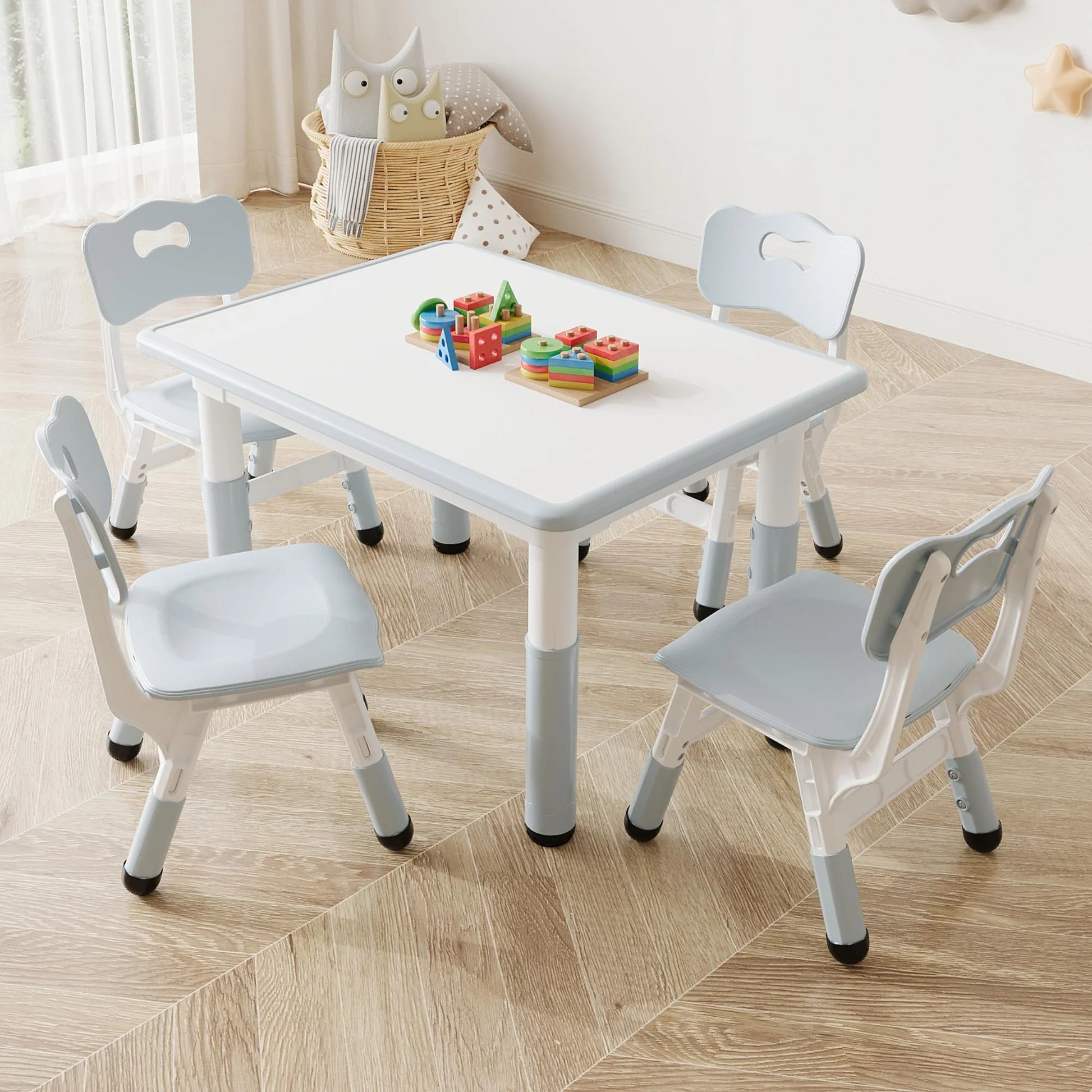 GARVEE Kinder Tisch- und Stuhlset, 80 x 60 cm, Höhenverstellbarer Aktivitätstisch mit 4 Stühlen, Graffiti-Tischplatte, Rutschfeste Beine, Für Spielen, Malen, Lernen & Basteln, Hellgrau