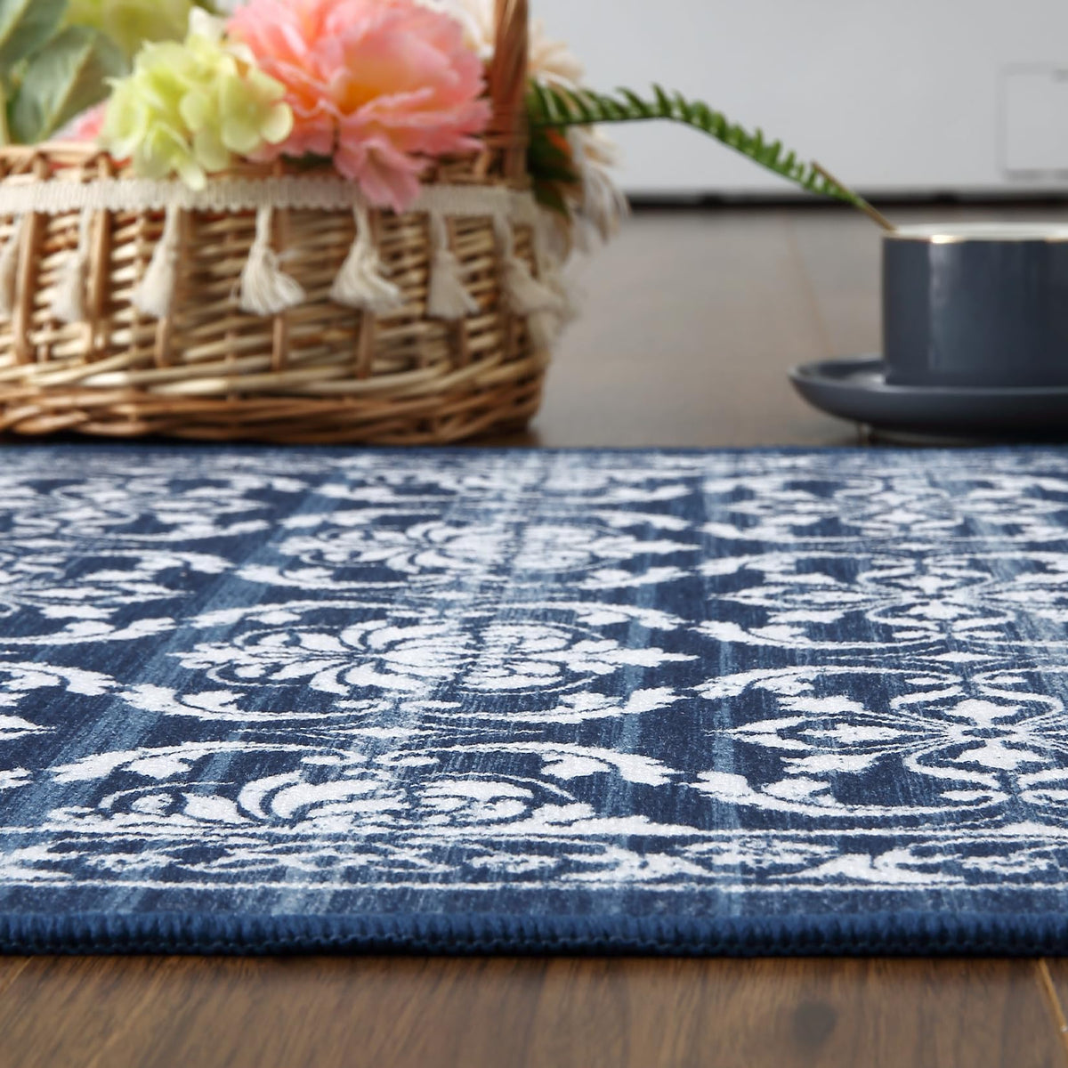 Vintage Teppich Blau Weiß