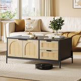 Garvee Rattan Couchtisch 40.9" Mit LED-Beleuchtung & 2 Schubladen Für Wohnzimmer, MDF & Metall, Schwarzes Eichenfinish