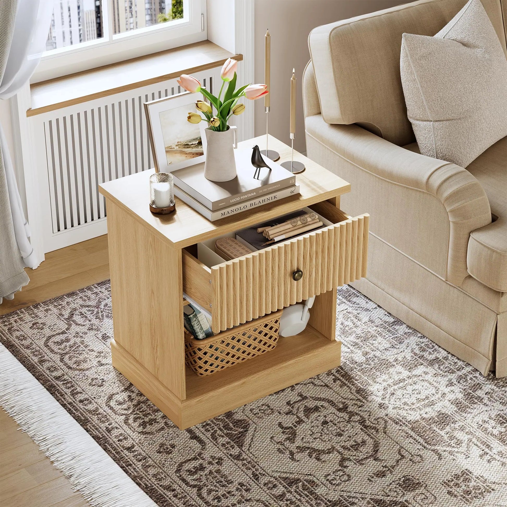 GARVEE Nachtschrank mit Schublade, Wellen-Design, Modernes Nachtkästchen für Schlafzimmer & Wohnzimmer, Bräunlich-weiß, 58 × 40 × 61 cm